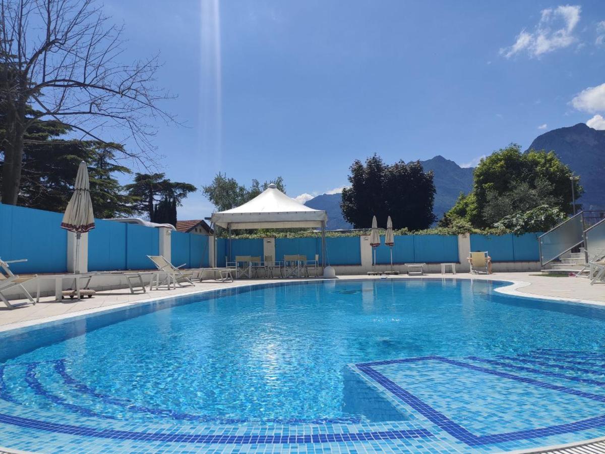 Hotel Angelini Torbole Sul Garda Eksteriør billede