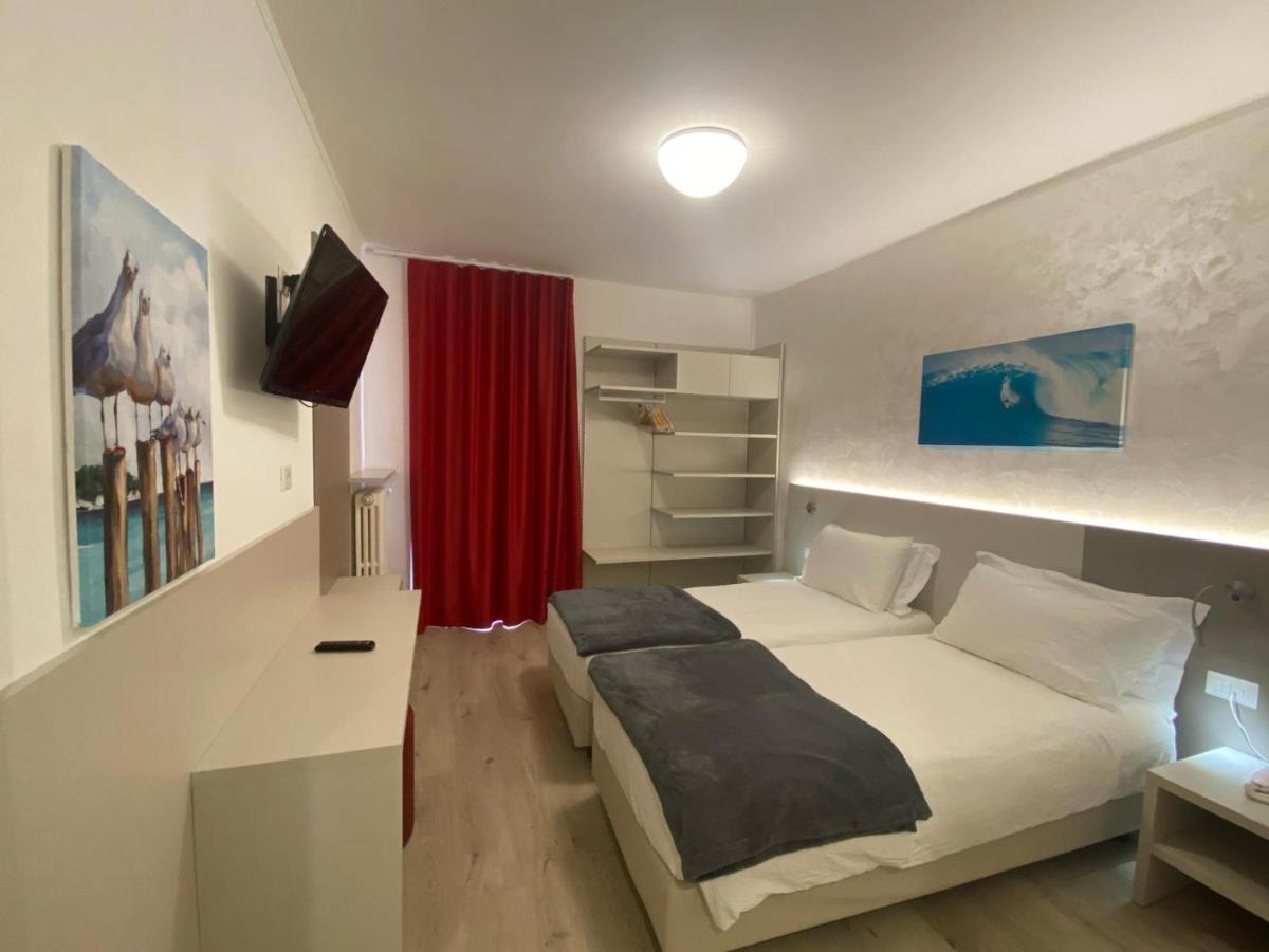 Hotel Angelini Torbole Sul Garda Eksteriør billede
