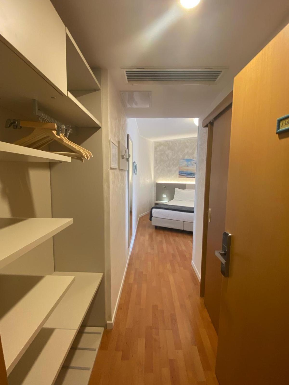 Hotel Angelini Torbole Sul Garda Eksteriør billede