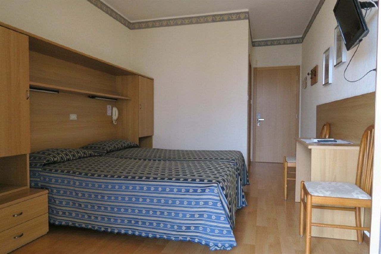 Hotel Angelini Torbole Sul Garda Eksteriør billede